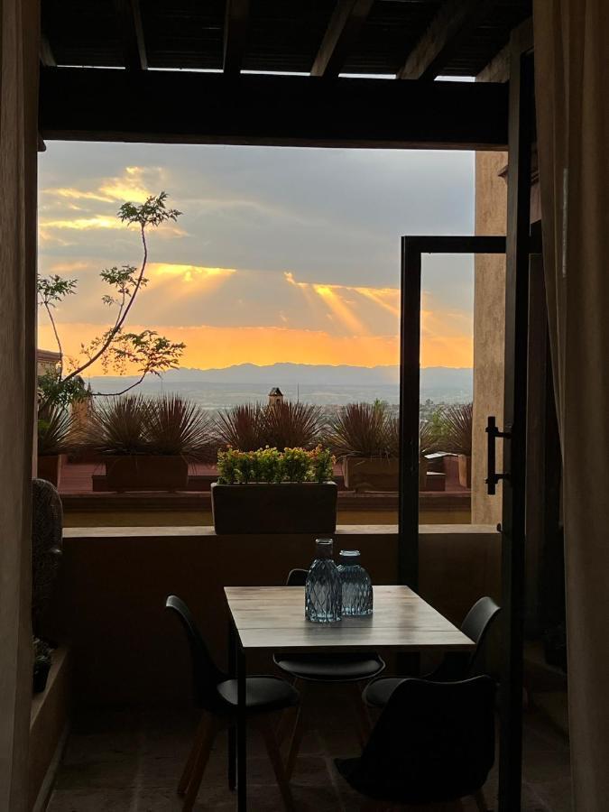 סאן מיגל דה אלנדה Cousy Condo San Rafael, 3 Blocks From The Parish, Pool, Bbq And Terrace מראה חיצוני תמונה